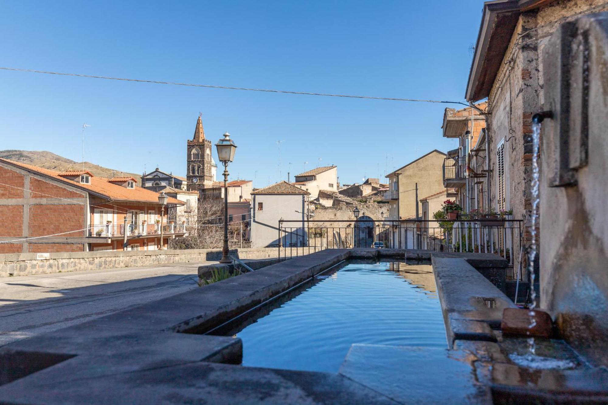 Casa Ai Cappuccini Apartment Randazzo Bagian luar foto